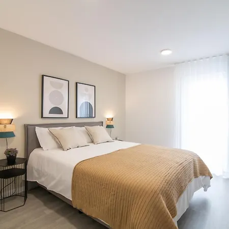 Citadine At Hintze Ribeiro Ponta Delgada