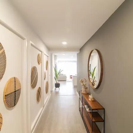 Citadine At Hintze Ribeiro Apartman *