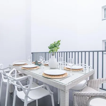 Citadine At Hintze Ribeiro