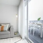 Apartment Citadine At Hintze Ribeiro *