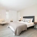 Citadine At Hintze Ribeiro Apartment *