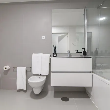 Citadine At Hintze Ribeiro Ponta Delgada