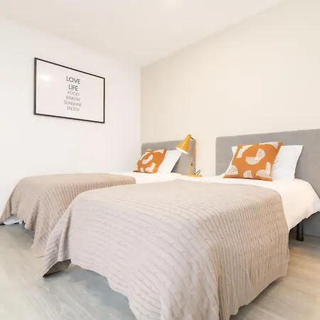 Citadine At Hintze Ribeiro Appartamento