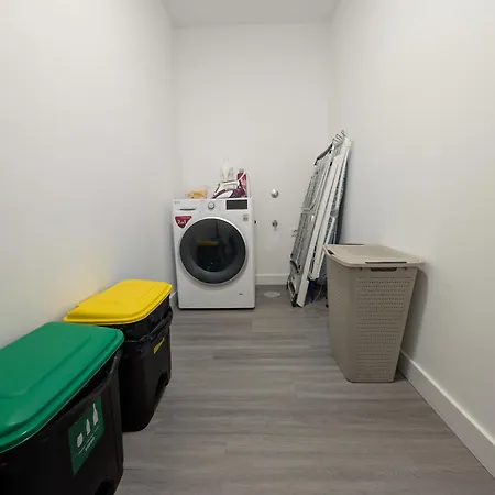 Citadine At Hintze Ribeiro Понта-Делгада