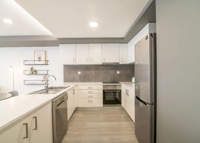 Citadine At Hintze Ribeiro Апартаменты Понта-Делгада