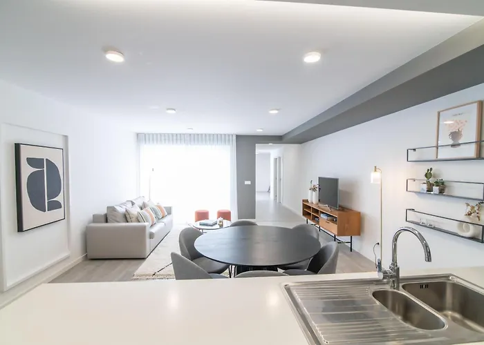 Citadine At Hintze Ribeiro Апартаменты Понта-Делгада