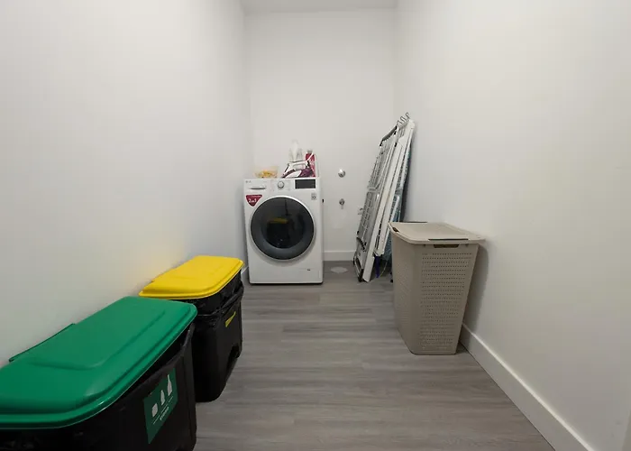 Citadine At Hintze Ribeiro Понта-Делгада