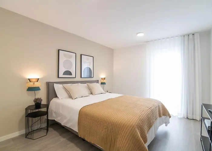 Citadine At Hintze Ribeiro * Понта-Делгада