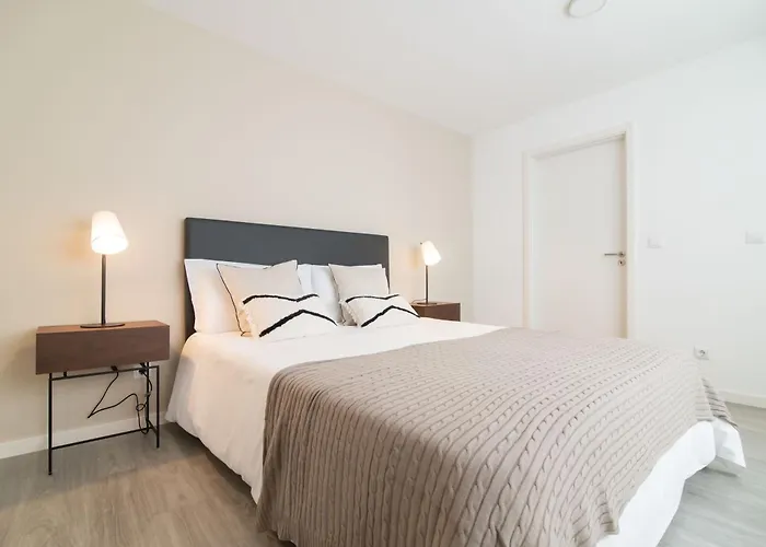 Citadine At Hintze Ribeiro Апартаменты